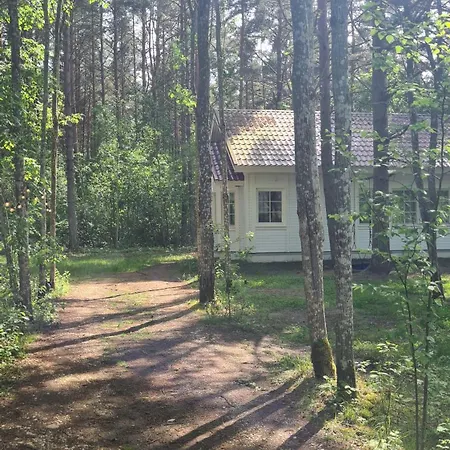 Meremaa Ateljee Holiday home *